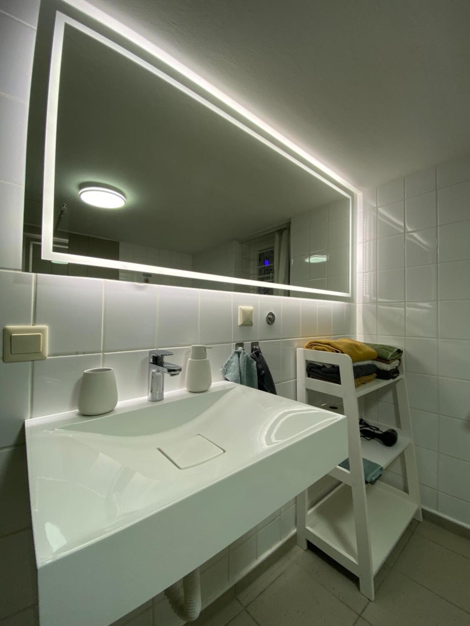 Ferienhaus "Sofia" Anno 1650, Neu - Top Lage - Tempur Beds - Wifi - Parking - Im Herzen Von Detmold-Altstadt, Historische Stadtmauer, Old Lane Детмольд Екстер'єр фото